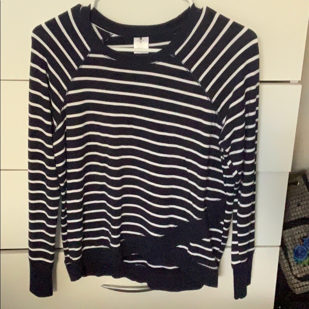 Athletic Pull Over